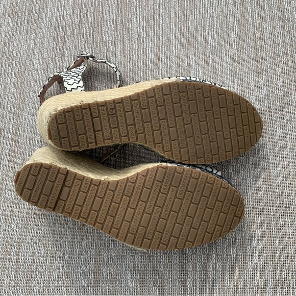 Charles David wedged sandals size 9.5 - Picture 11 of 12